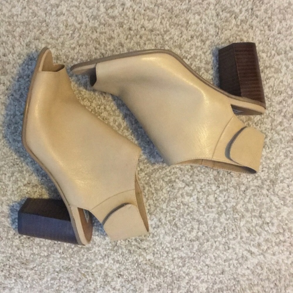 Steve Madden booties